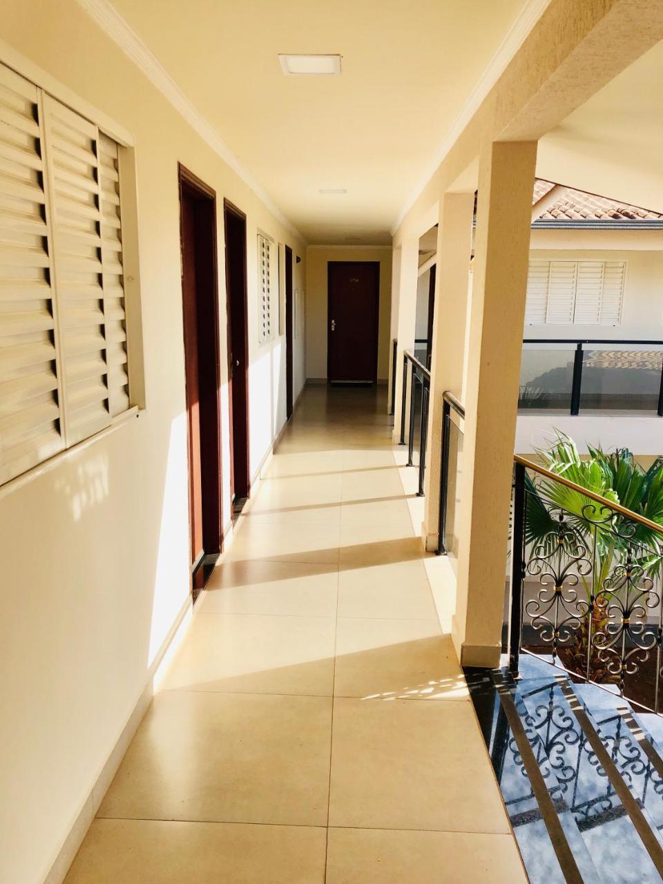 Porto Verde Hotel Lins Buitenkant foto